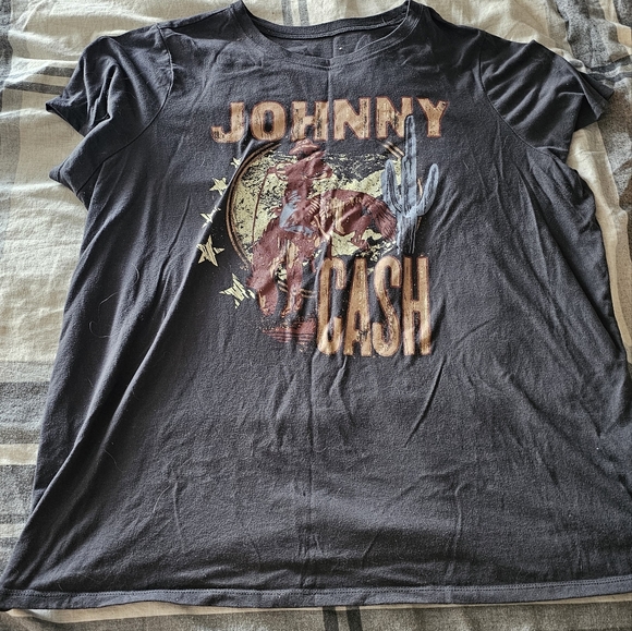 Torrid Graphic Tee - Picture 1 of 2